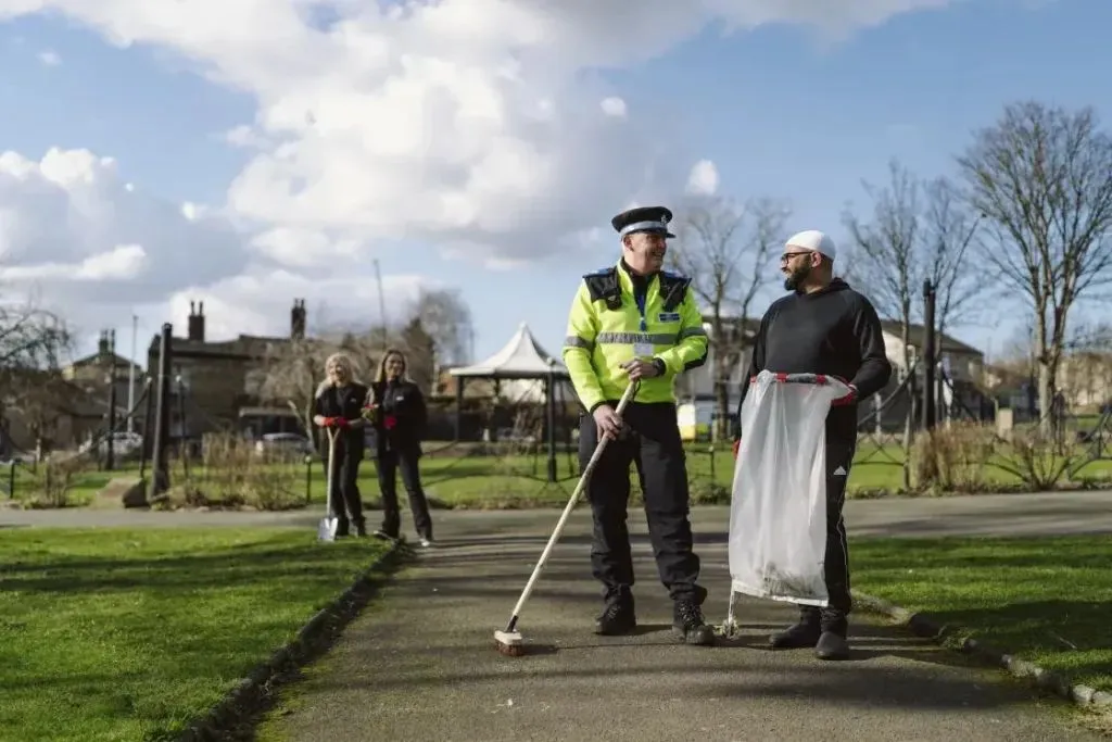 Keep Britain Tidy pilot cuts litter in Yorkshire town by 16%