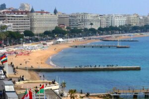 MIPIMlogo-300x200.jpg
