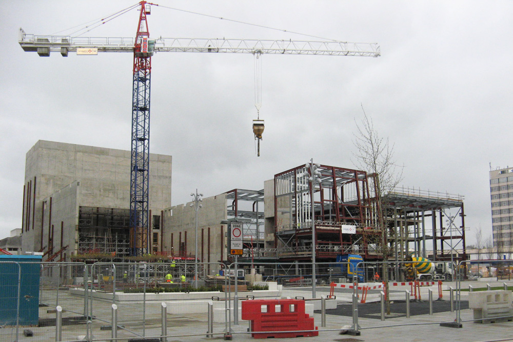 vinci-balances-form-and-function-for-doncaster-theatre-project