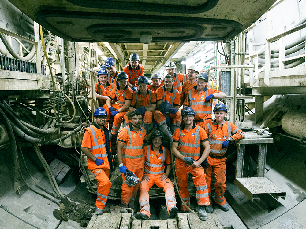 crossrail-innovation-helps-thread-tunnels-under-london-construction-news