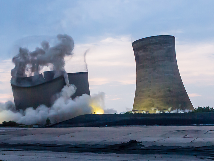 Demolishing Didcot: 45 years of power downed in six seconds | Construction  News