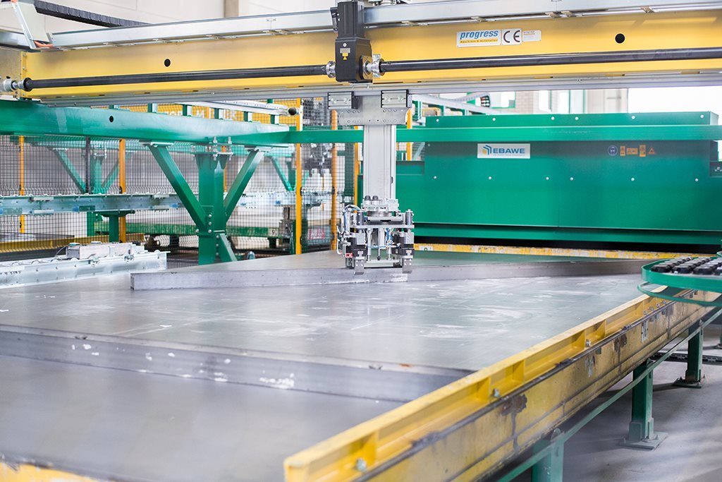 WATCH Robotics bring prefab process to life in Amsterdam