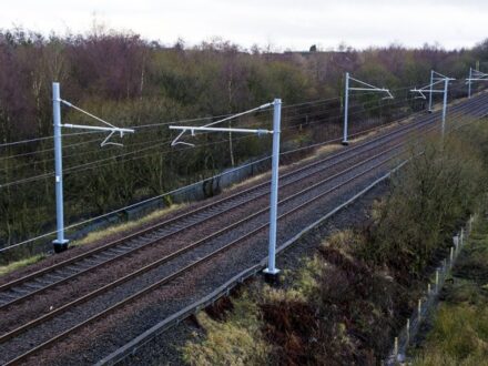 UK must begin 'immediate' rail electrification to hit net-zero goals - Vimarsana News