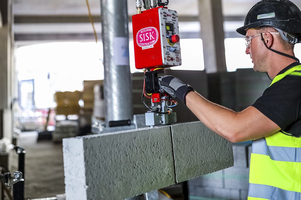 Sisk trials robotic lifting device on 400home Wembley job