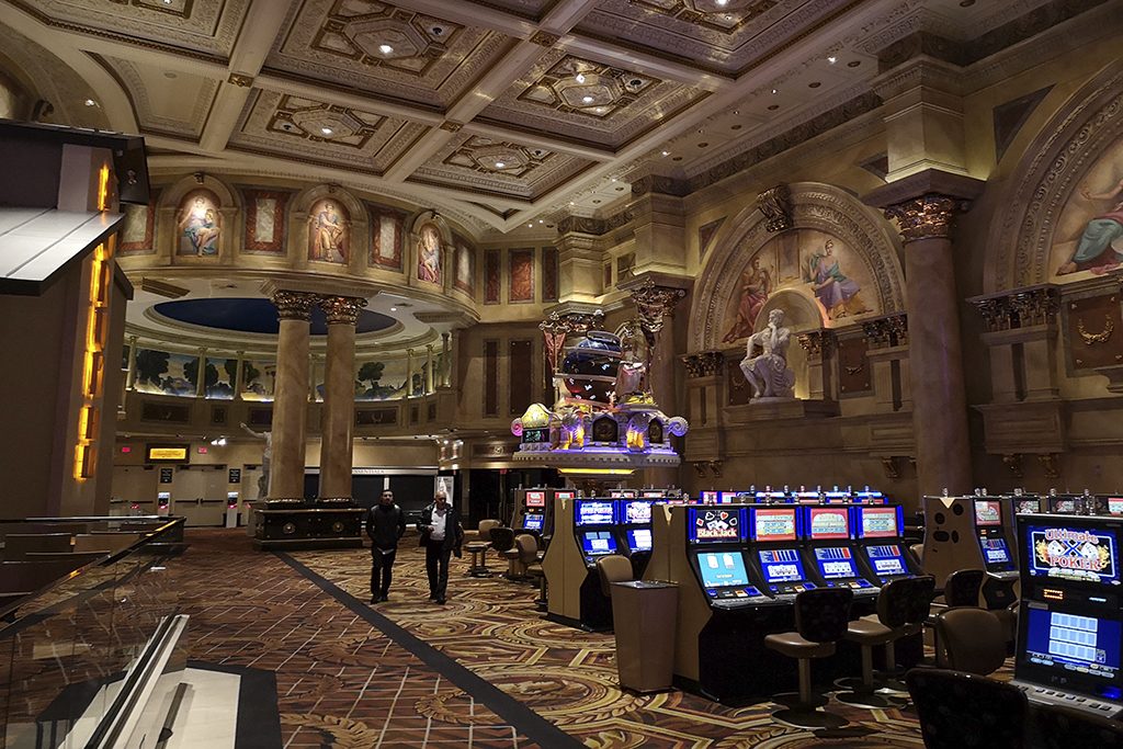 Building the world's largest pillarless ballrooms in the middle of the