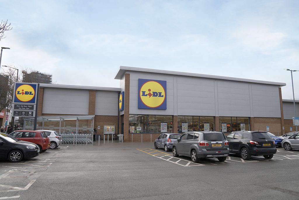 Lidl to invest £1.3bn in rapid expansion of outlets Construction News