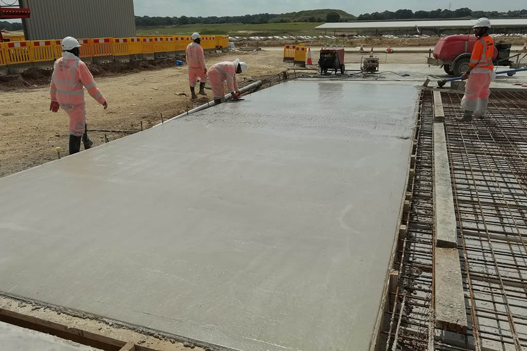 Tarmac trials ultra low-carbon concrete on HS2 project - Vimarsana News
