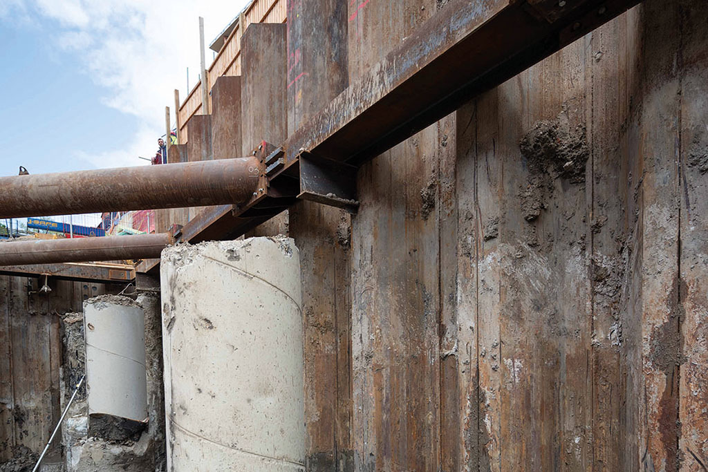 Stuck in the middle: building a major hotel in the tightest conditions ...