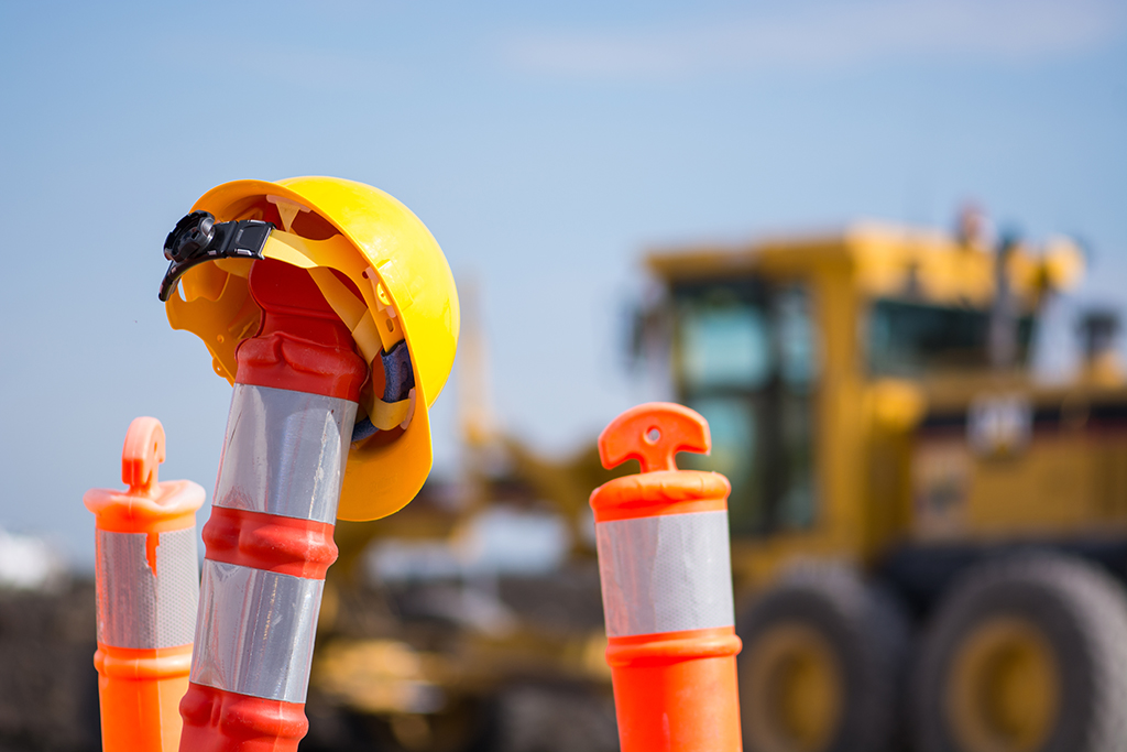 Hundreds of maintenance workers set to strike after ‘paltry’ pay offer