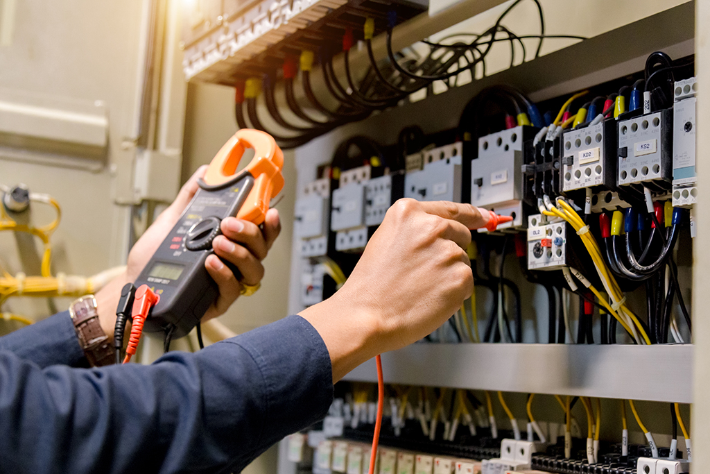 electrician_shutterstock.jpg
