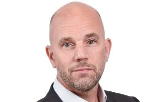Stephen-Tracey-1-300x200.webp