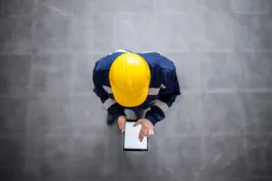 Construction-worker_digital_shutterstock_2193301985-300x200.webp
