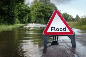 Flood-sign_shutterstock_444536599-300x200.webp