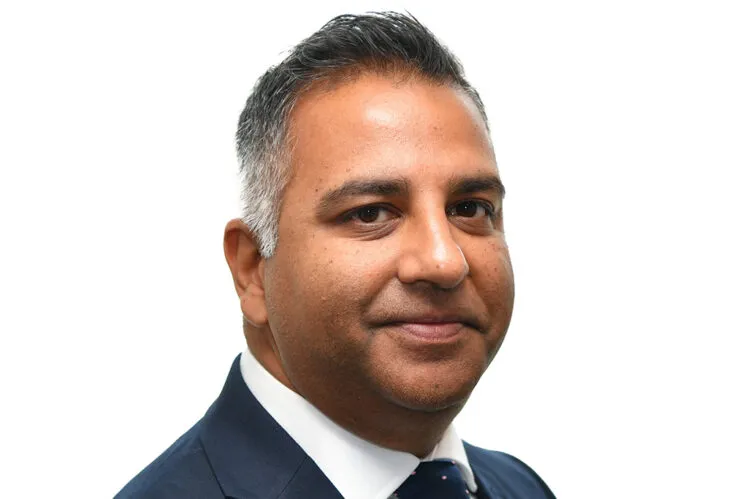 Vijay-Merchant-Partner-at-Begbies-Traynor-Advisory-748x499.webp