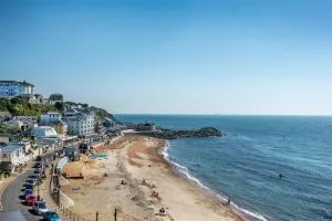 shutterstock_117410078820Ventnor_1024x683_144dpi-300x200.webp