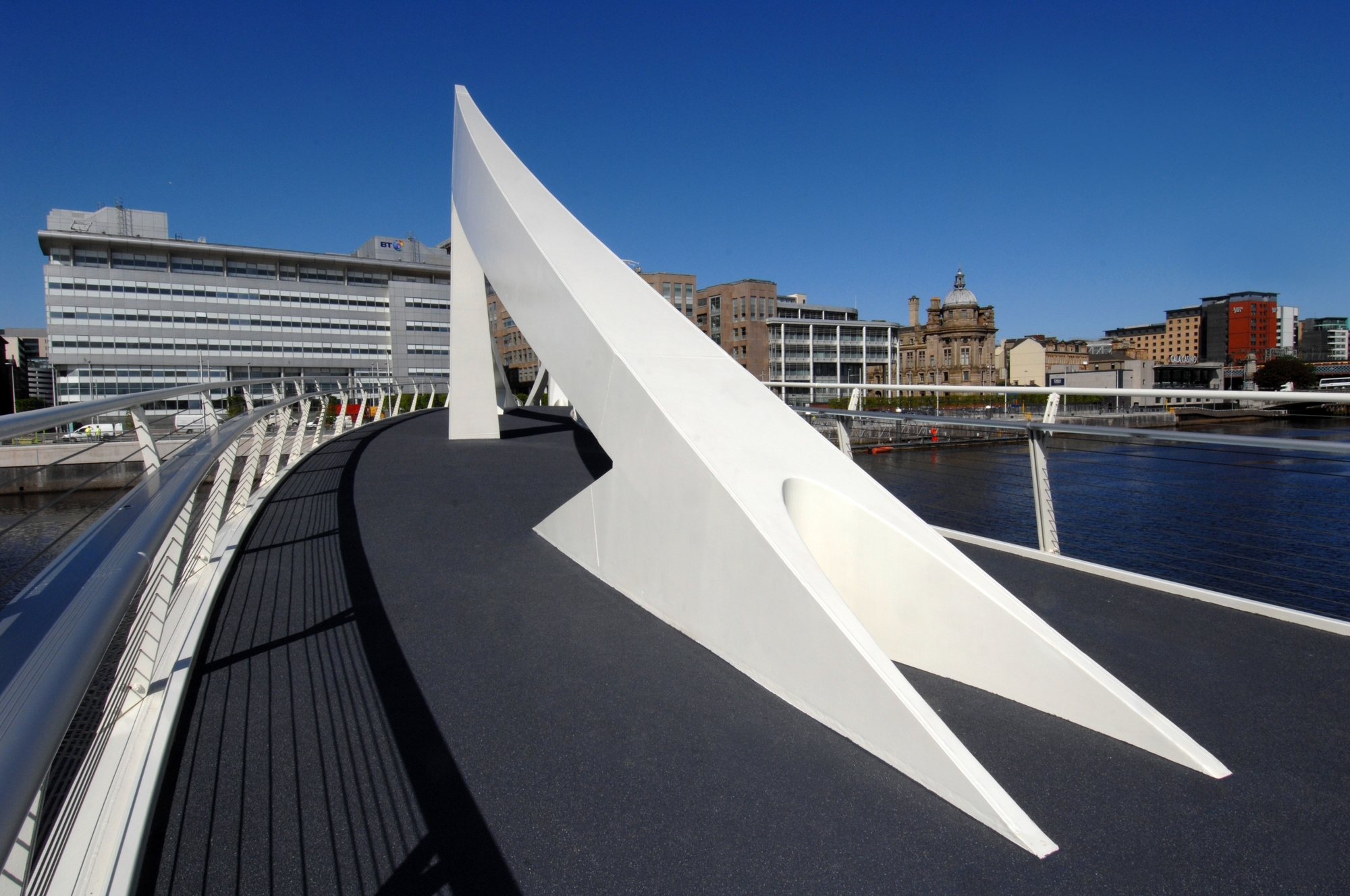 Glasgow's Tradeston bridge opens | New Civil Engineer