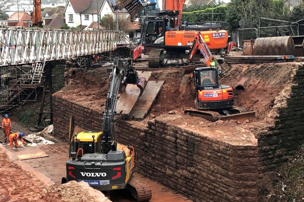 Devon bridge reopens after delayed Network Rail work - Vimarsana News