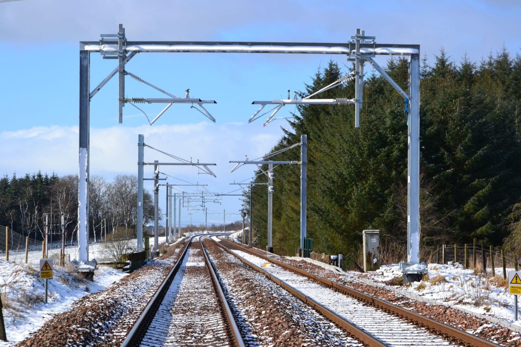 Transport committee calls for long-term rail electrification strategy after ‘disappointing’ decarbonisation response