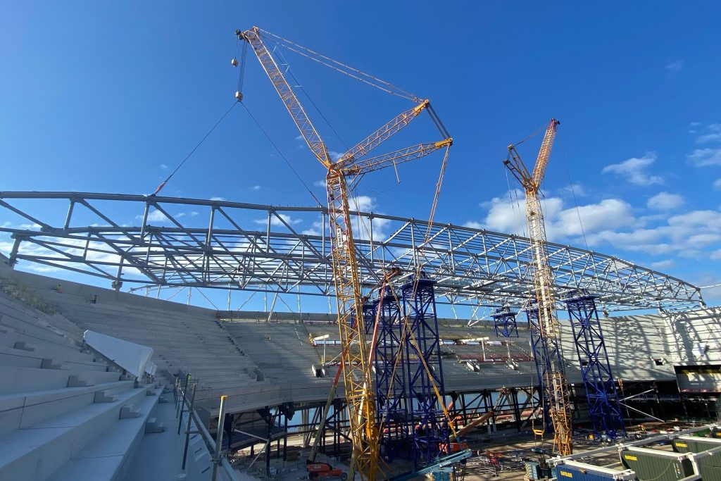 Roof trusses fully installed on new £500M Everton Stadium | New Civil ...