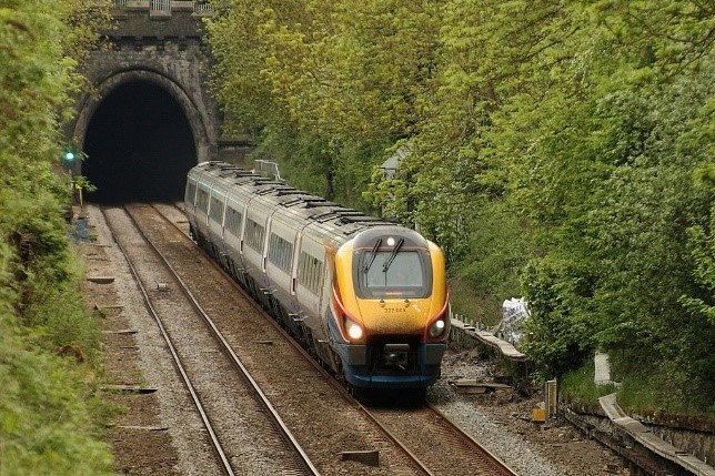 Two East Midlands rail tunnels to close for 16 days for upgrade work - Vimarsana News