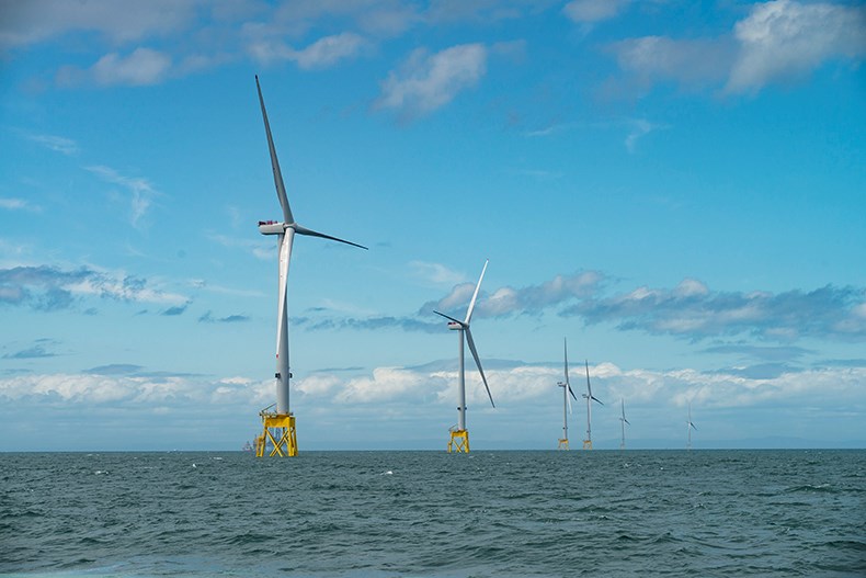 Final wind turbine installed at Scotland’s largest offshore wind farm ...