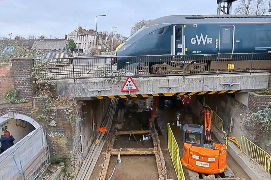 Bridge replacement at Oxford station indefinitely delayed due to ...