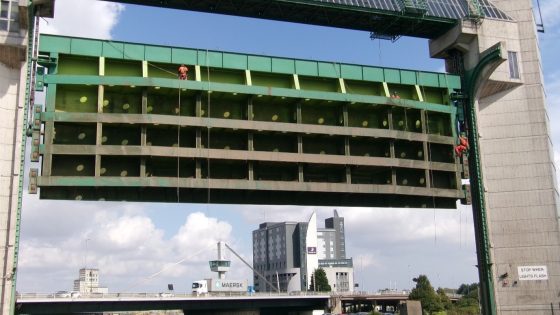 Tidal Block Ramp Specialist techniques used in inspection of Grade II listed Hull tidal ...