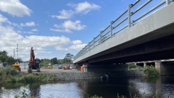 New A6006 bridge at Leicestershire–Nottinghamshire border: design notes for asset engineers