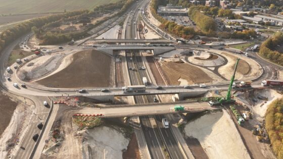 M3 Junction 9 upgrade halfway: bridge demolition and traffic staging for engineers